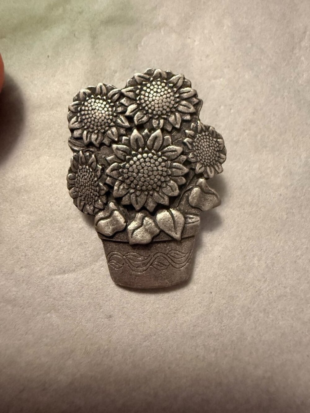 Birds & Blooms Limited Edition 2006 Sunflower Flower Pot Pewter Brooch Pin